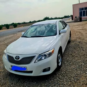 Toyota Camry 2011