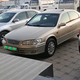 Toyota Camry 2000