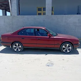 BMW 525 1990