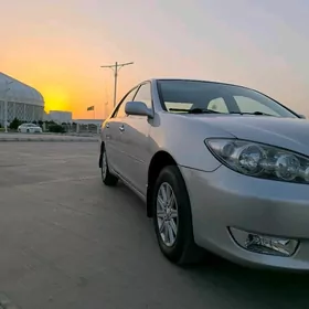 Toyota Camry 2004
