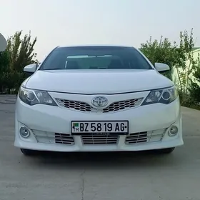 Toyota Camry 2012
