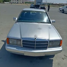 Mercedes-Benz 190E 1990