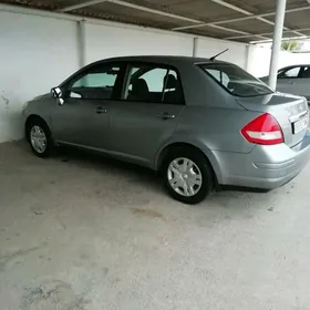 Nissan Versa 2010