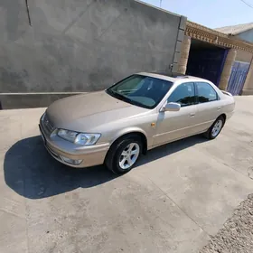 Toyota Camry 2000