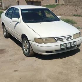 Nissan Sunny 1999