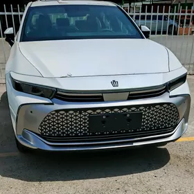 Toyota Crown 2024