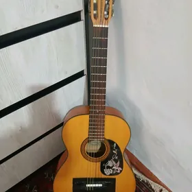gitara tigir
