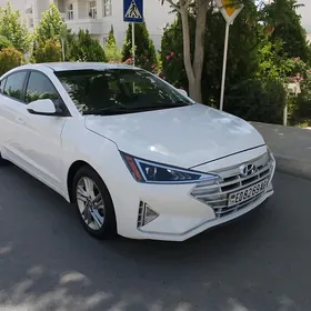 Hyundai Elantra 2020