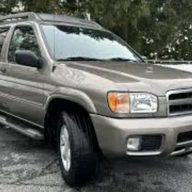 nissan pathfinder dwigatel