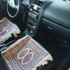Opel Astra 2000