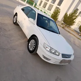 Toyota Camry 2000