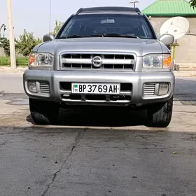 Nissan Pathfinder 2003