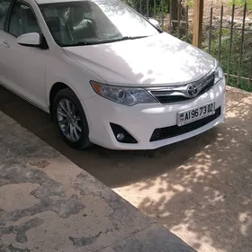 Toyota Camry 2014