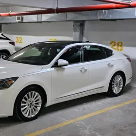 Kia Cadenza 2017