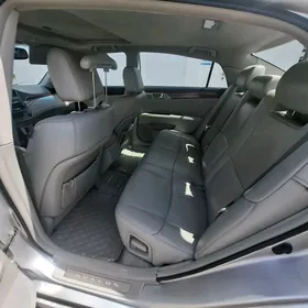 Toyota Avalon 2010