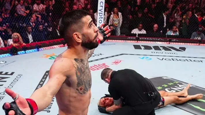 Iliýa Topuriýa UFC-niň iň gowy söweşijileriniň umumy reýtinginde Islam Mahaçewden öňe geçdi