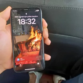 IPHONE XS