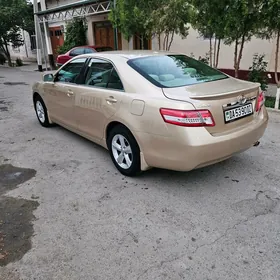 Toyota Camry 2011