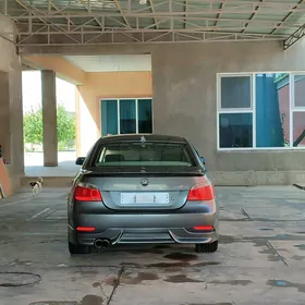 BMW E60 2005