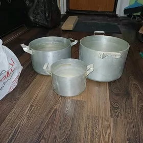 кастрюли