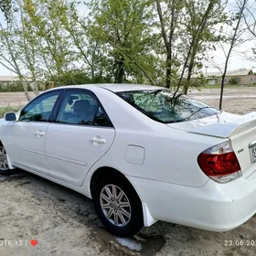 Toyota Camry 2004