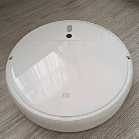Робот-пылесос "Mi Robot Vacuum