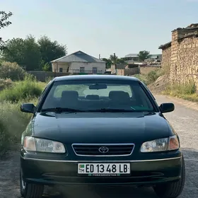 Toyota Camry 2000
