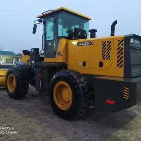 XCMG LW300F 2025