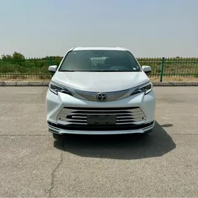 Toyota Sienna 2025