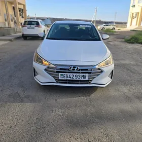 Hyundai Elantra 2020