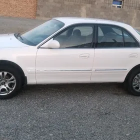 Hyundai Sonata 1996