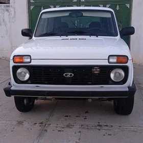 Lada Niva 2014