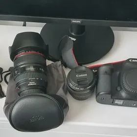 Фотоаппарат Canon EOS 5D Mark III