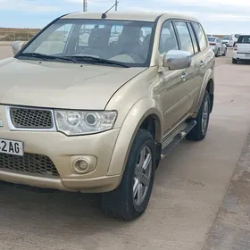 Mitsubishi Montero Sport 2009