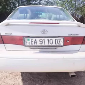 Toyota Camry 2001