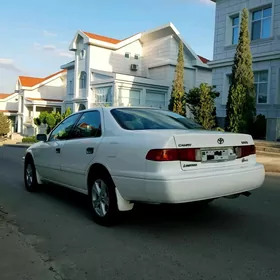 Toyota Camry 2000
