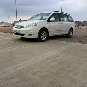 Toyota Sienna 2008