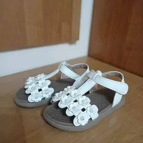 Босоножки детские