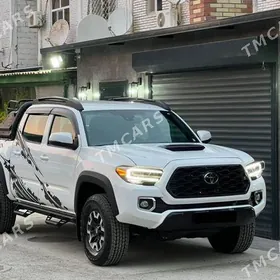 Toyota Tacoma 2024