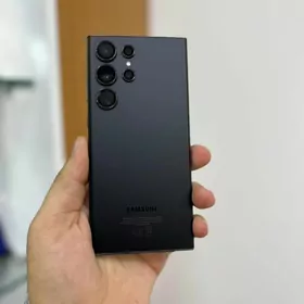 S23 Ultra. 12/256GB