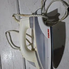 Утюг Nikai