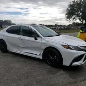 Toyota Camry 2022