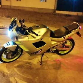 Yamaha Artistic 2020