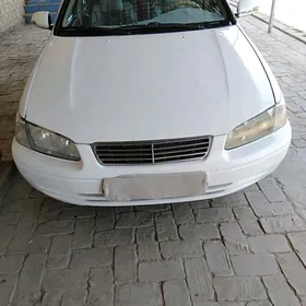 Toyota Camry 1997