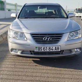 Hyundai Sonata 2010