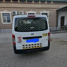 Nissan Urvan 2020