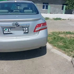 Toyota Camry 2010