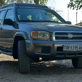 Nissan Pathfinder 2004