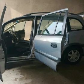 Opel Zafira 2000
