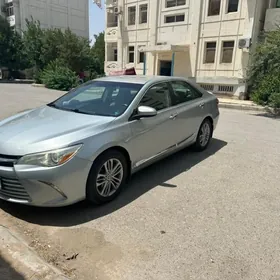 Toyota Camry 2016